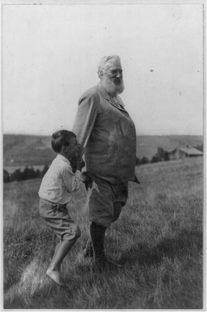 TheHomeSchoolMom: Alexander Graham Bell resources Alexander Graham Bell and grandson